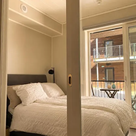 Bright And Cozy 2-room