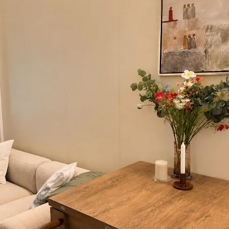 Daire Bright And Cozy 2-room *